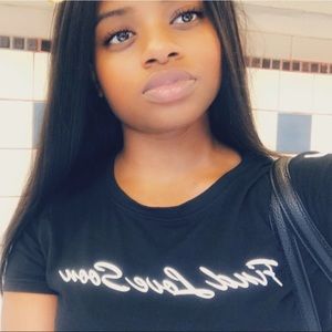 Meet your Posher, Mina